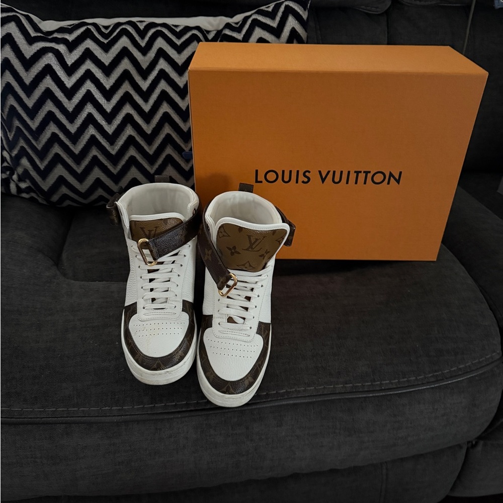 Louis Vuitton High-Top Sneakers